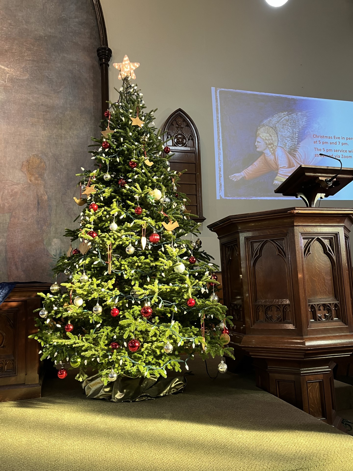 decorated Christmas tree in Trinity church